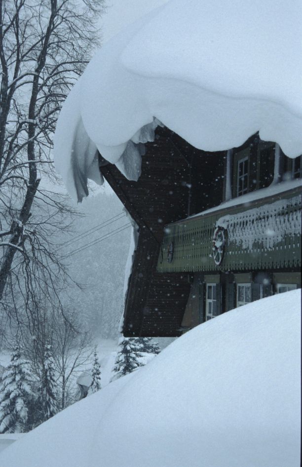 Elsas Haus eingeschneit